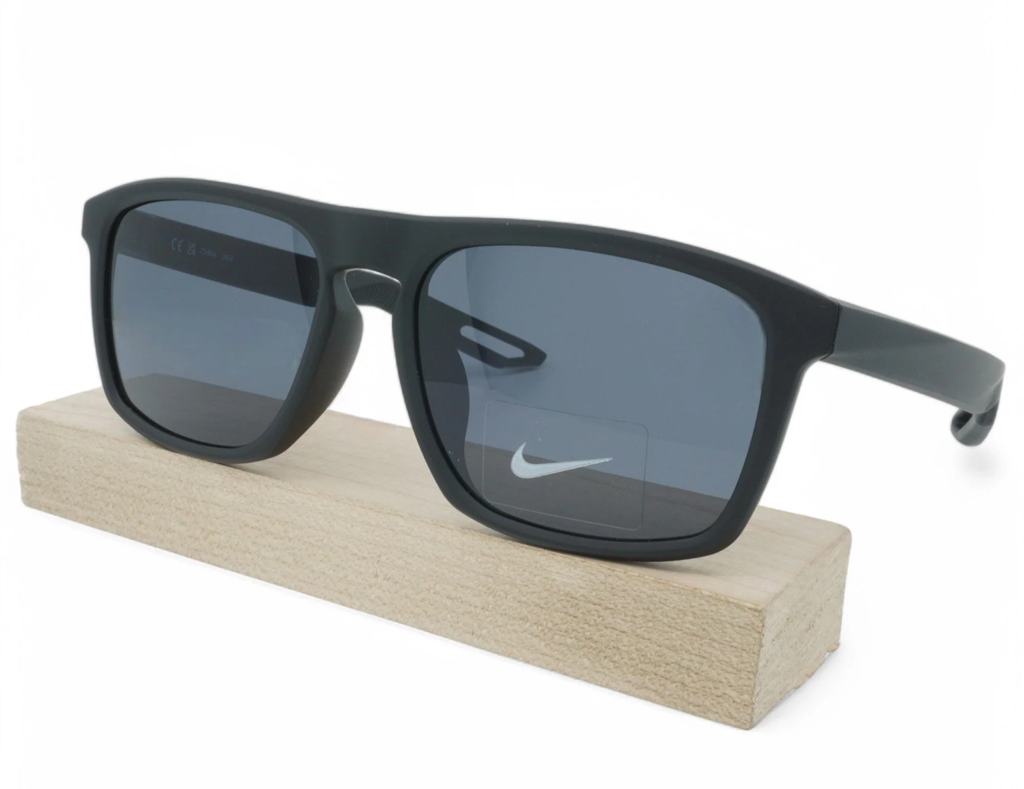 Fashionable Nike Nv05 Lb Sunglasses Comfortable
