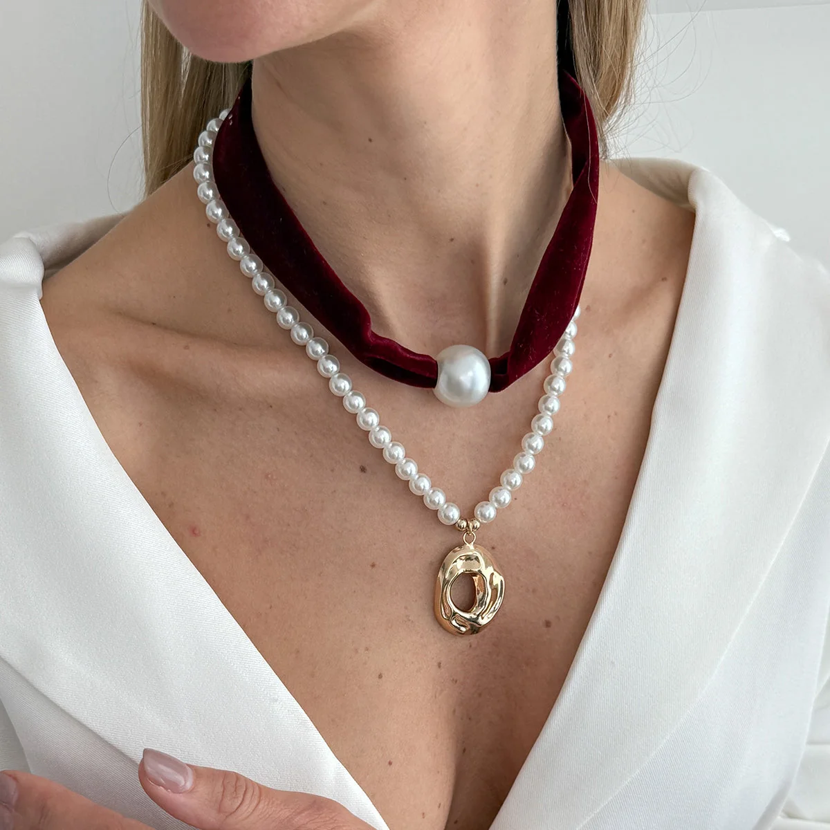 Classic Wine Red Polyster Pearl Goldtone Open Drop Pendant Necklace Set Luxury