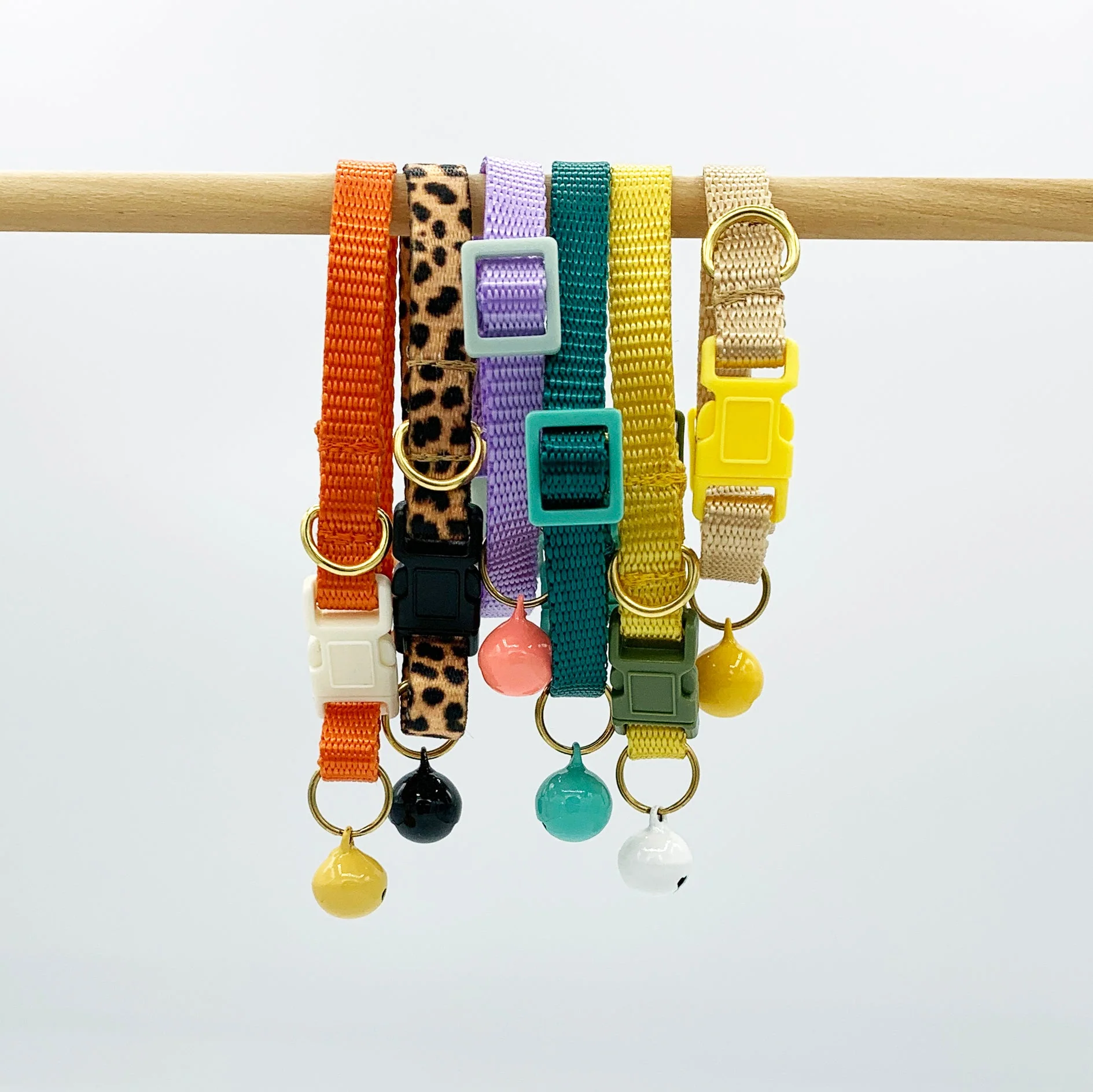 Trendy breakaway cat collars User-Friendly