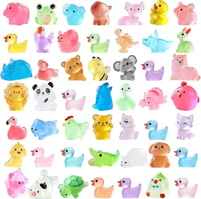Artisan DIYDEC 60PCS Luminous Mini Resin Animals 60 Styles Miniatures Glow in The Dark Secure