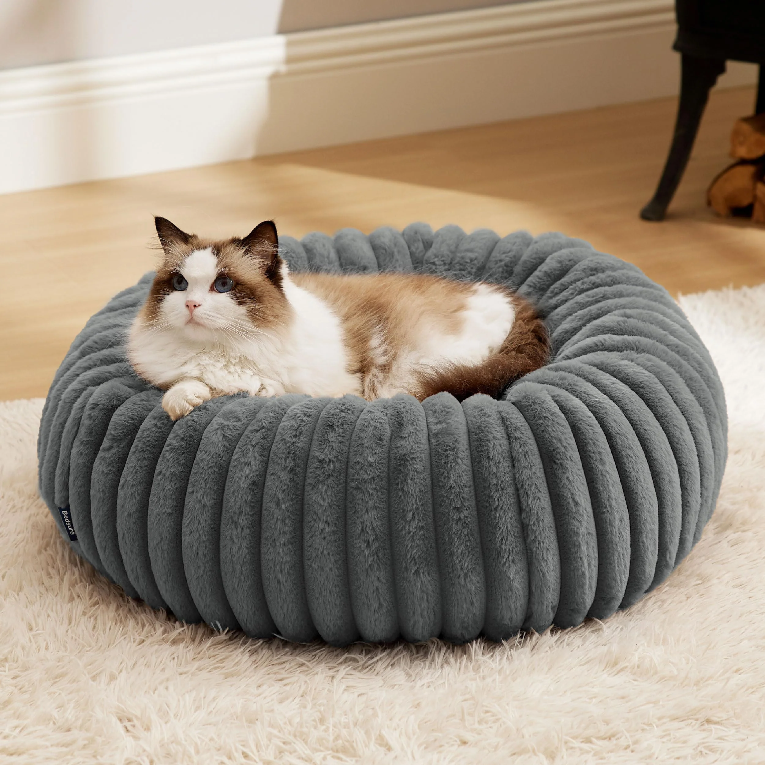 Outstanding Bedsure Donut Bed for Indoor Cats Small Dogs – Warm Grey Faux Fur Corduroy Fleece 20x20x6 in Recyclable