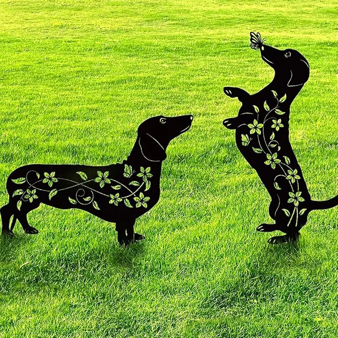 Superior Dog Garden Decor for Outside Dachshund Gifts for Dog Lovers Rust Proof Metal Traditional
