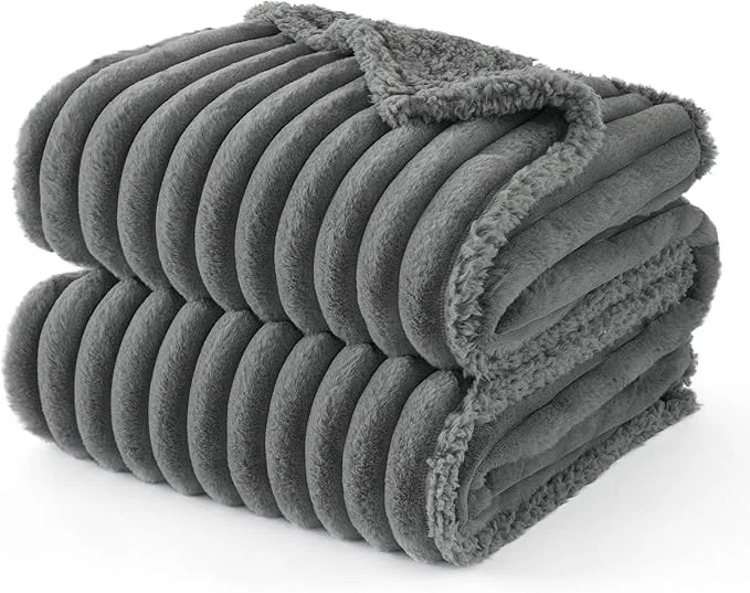 Breathable Bedsure ComfyFleece™ Waterproof Dog Blankets High-Grade