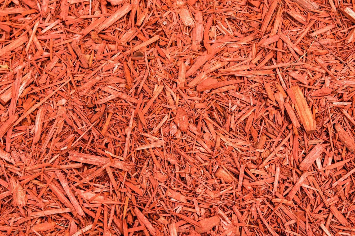 High-Grade Premium Red Wood Mulch for Indoor Patio Potting Media Gardens Lawns and Landscaping 0.2 CF - 4.8 L - 5 QTS Fine Crafted