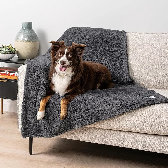 Relaxed PetAmi Fluffy Waterproof Dog Blanket Expertly Made