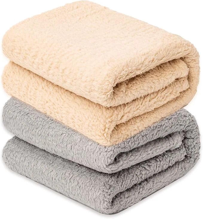 Elegant 2 Blankets Dog Cat Pet Blanket Soft Warm Fleece Refined