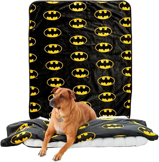 Exclusive Franco Pet Batman DC Comics Bat Shield Logo XL Oversized Super Soft Cozy Effective