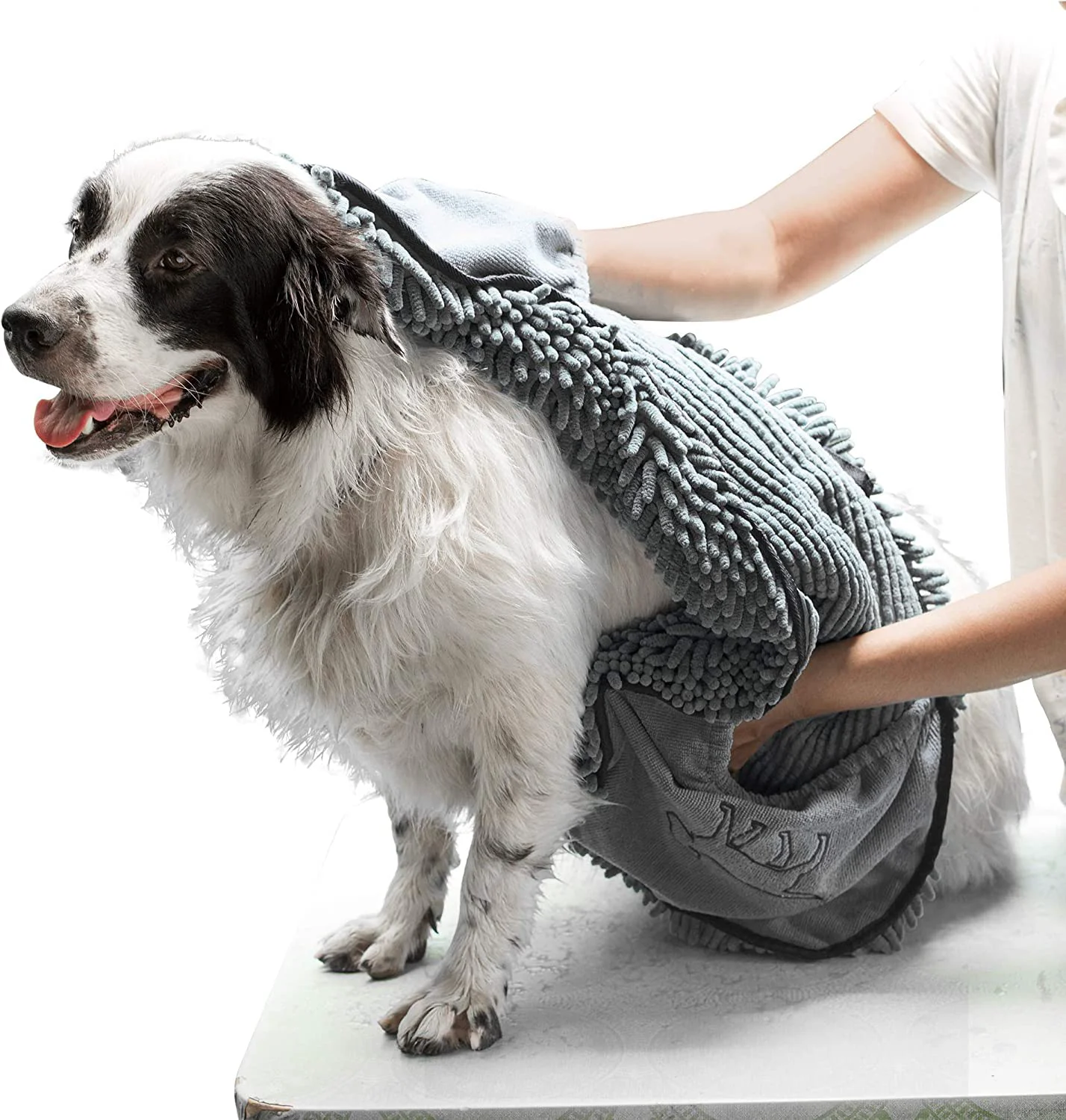 World-Class Tuff Pupper Quick Dry Towel for Dogs – Ultra-Absorbent 35x15 Microfiber with Pocketed Design Sustainable