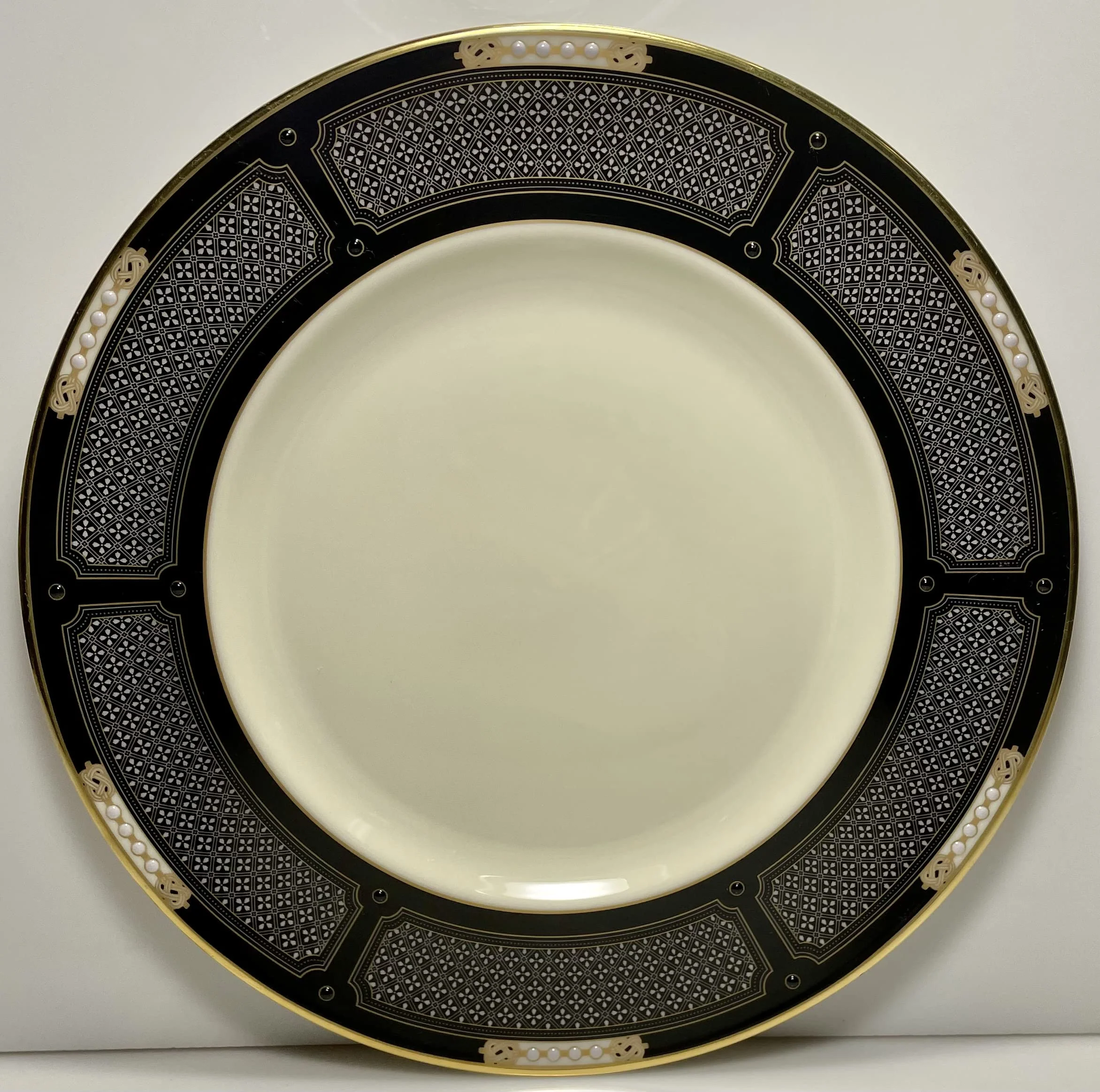 Fine Crafted Lenox 111411280 Hancock 9 Accent Plate Carefully Designed