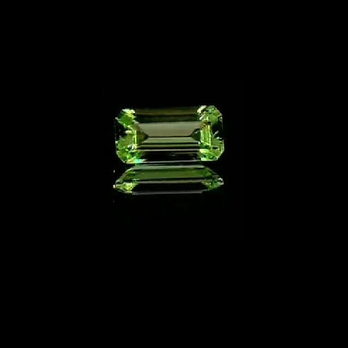 Crafted HomeJewelryLoose GemstonesGarnet Stone 8740927 Proven