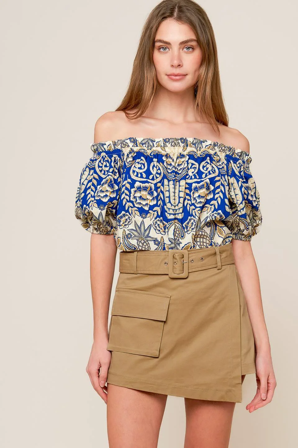 Refined A Day at the Market Woven Top Outstanding