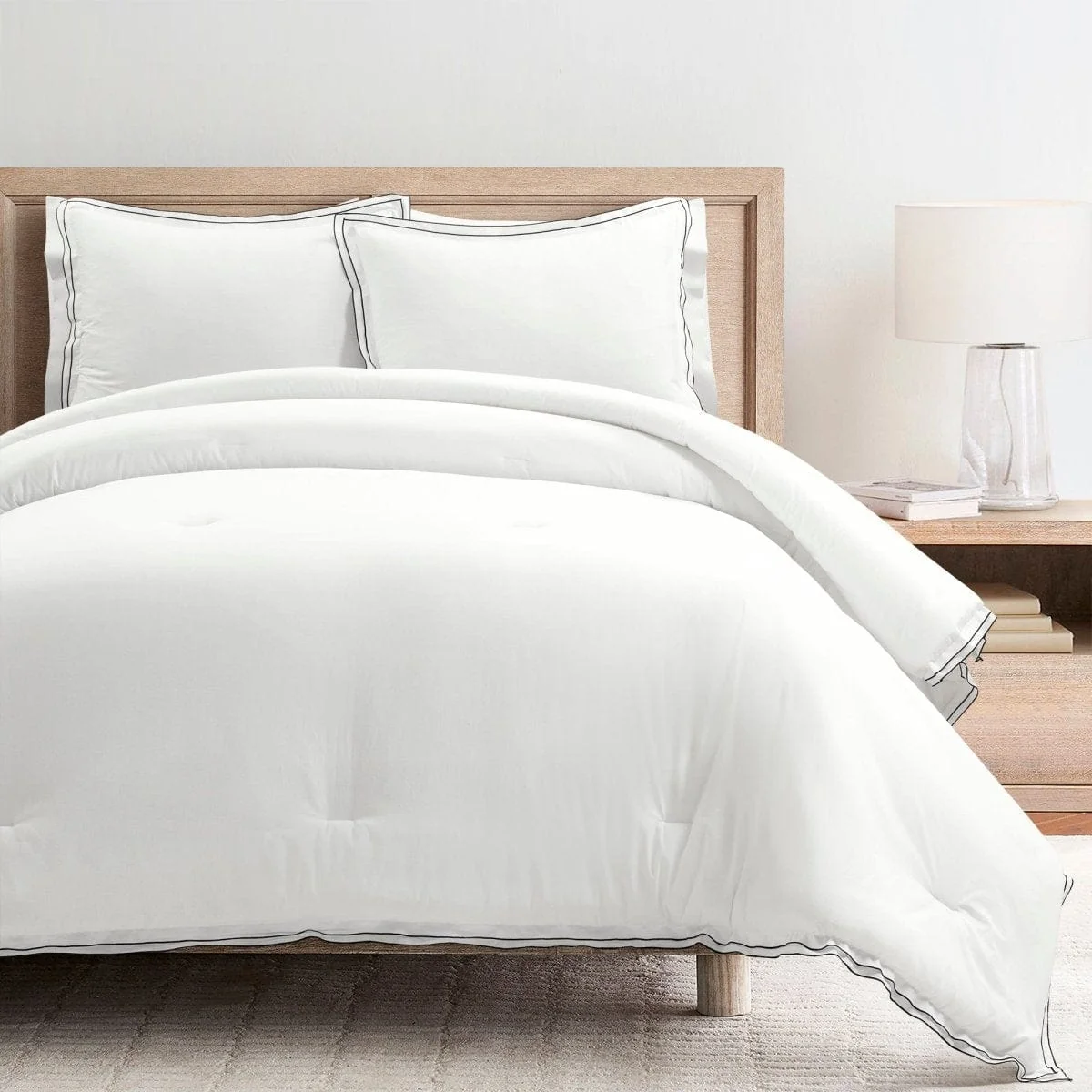 Excellent Hampton Double Flange Embroidered Contrast Edge Comforter Set Enhanced