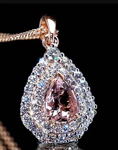 Sophisticated HomeJewelryPendants 4494489 Selected