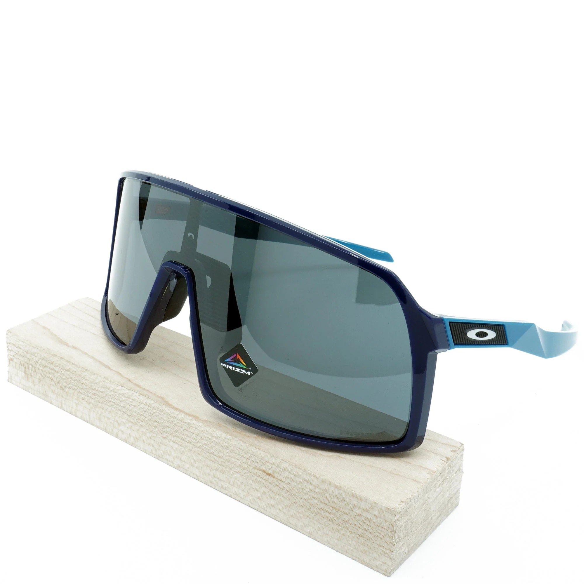 Specialty Oakley Men's Sutro Sunglasses Stylish