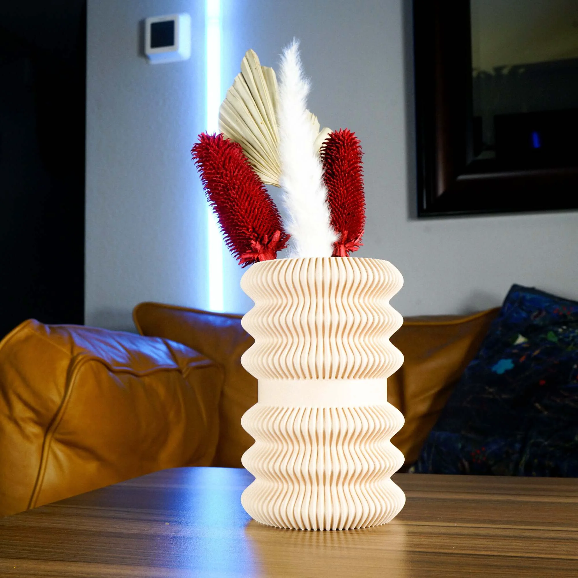 Expertly Made BANDES Vase Premium