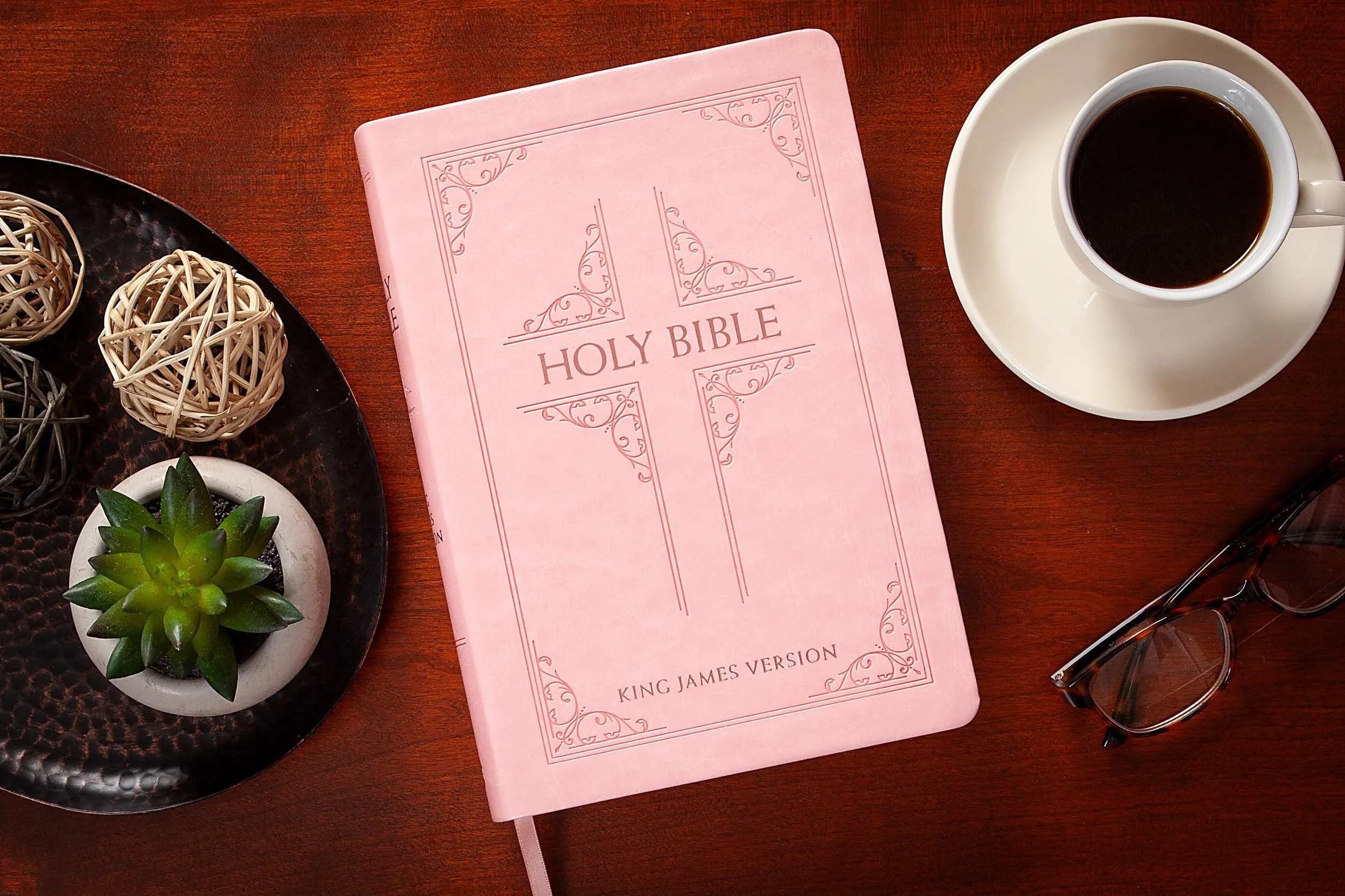 Powerful KJV Giant Print Bible Blush Versatile