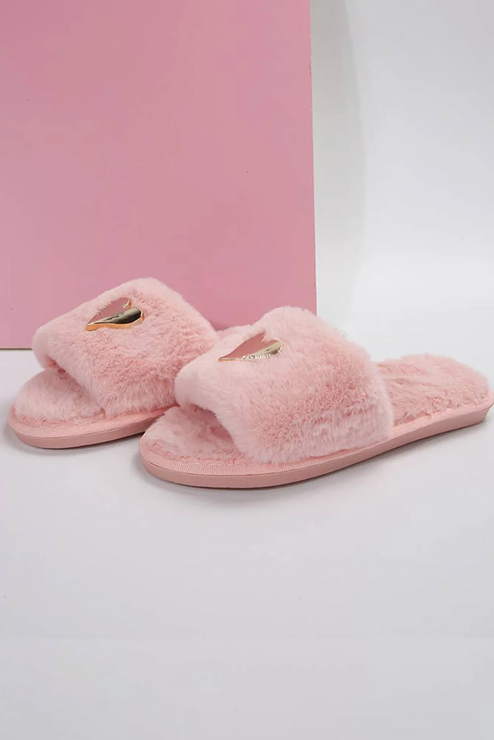 Exceptional Threaded Pear Alaina Open toe Plush Slippers Excellent