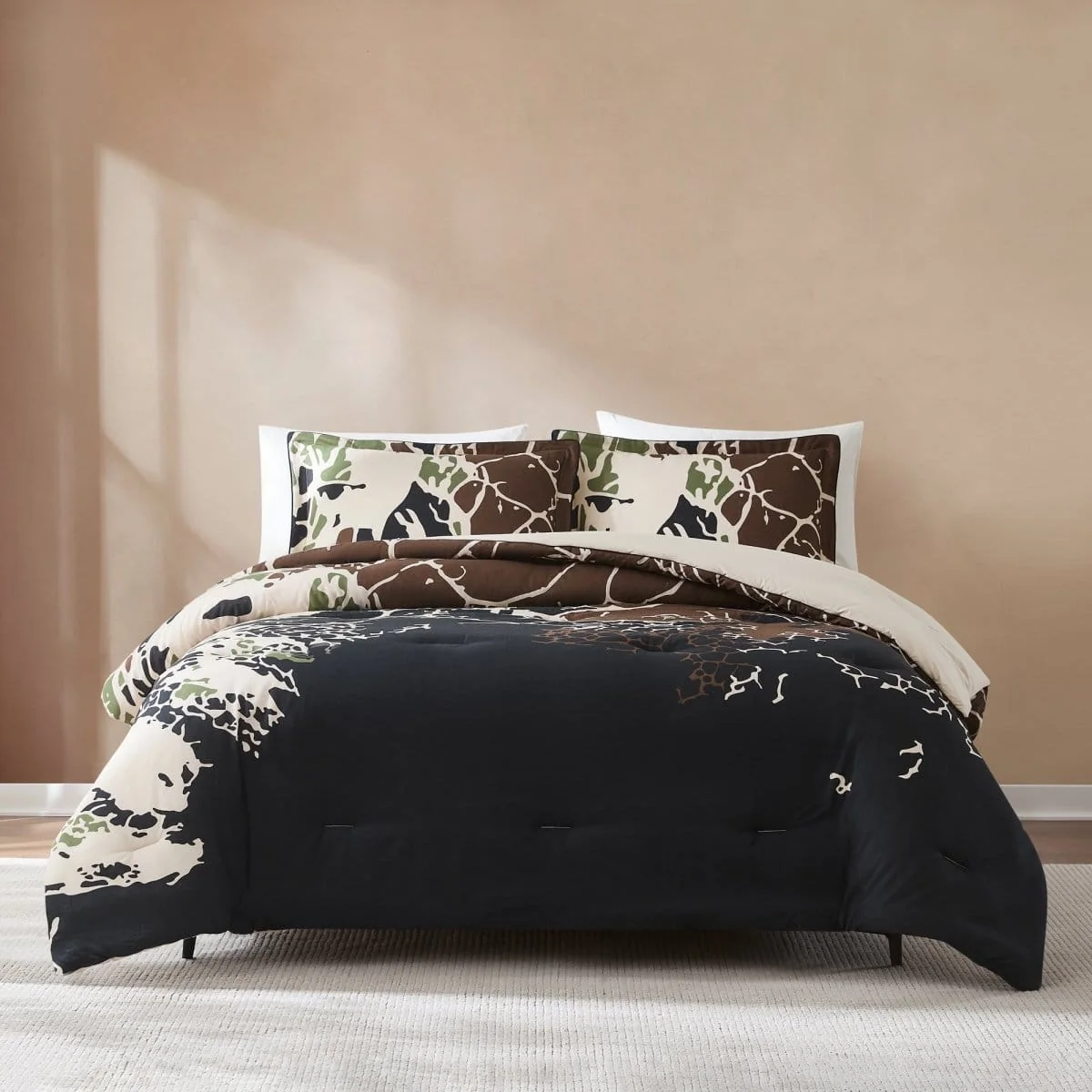 Breathable Threaded Roots Comforter Set Modern