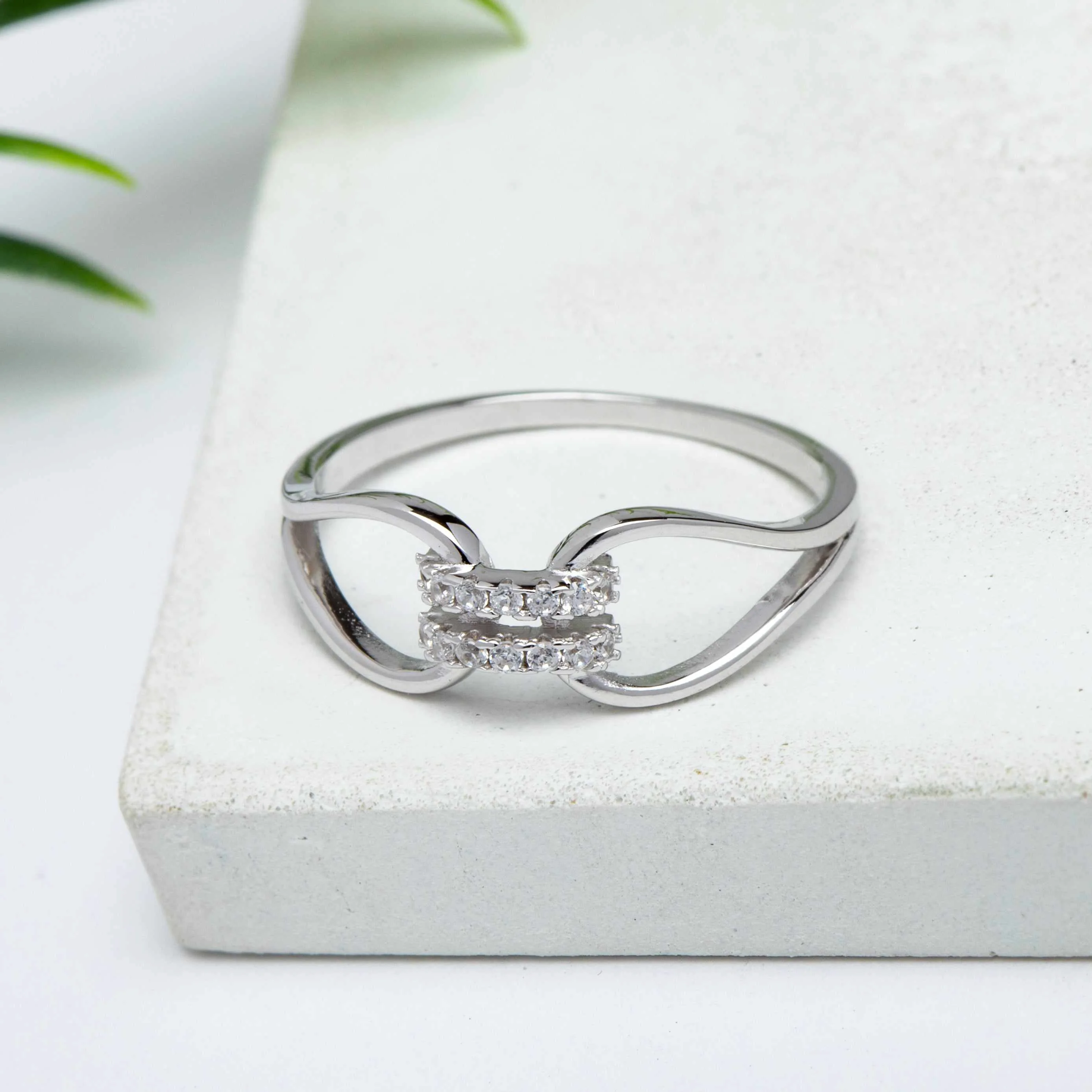 Unique Cubic Zirconia Sterling Silver Open Teardrop Linked Ring Relaxed