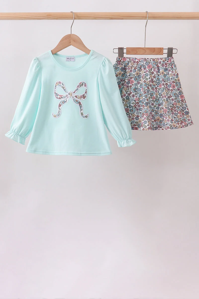 Superior Blue Floral Bow Applique Skorts Set Elegant