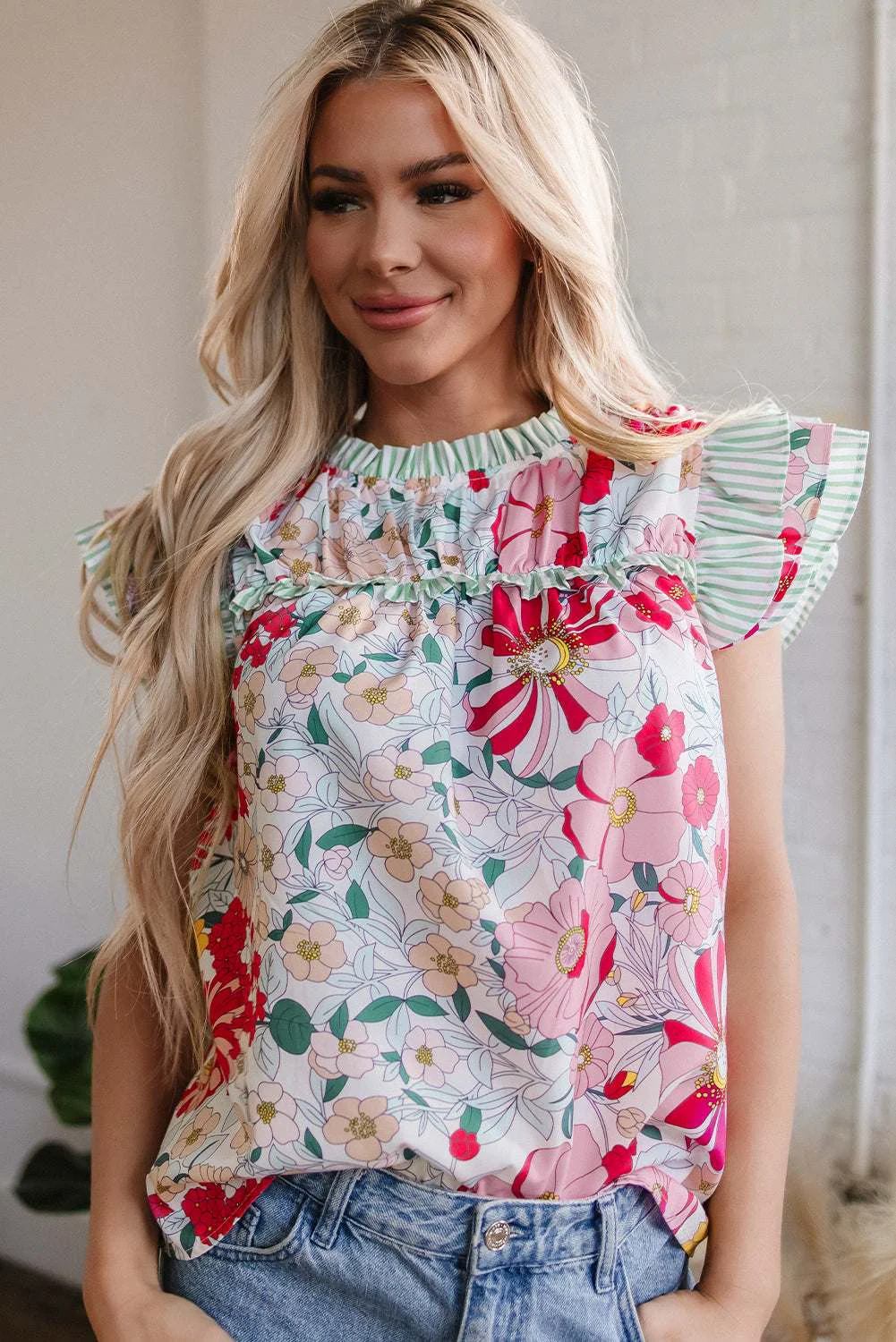 Original Design Threaded Pear Anne Floral Ruffle Trim Short Sleeve Blouse Solid