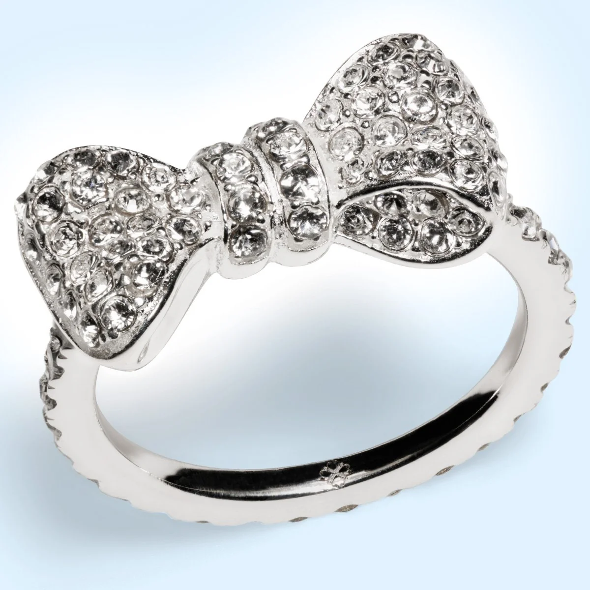 Solid Robin McGraw Bow Ring A Symbol of Elegance and Empowerment Outstanding