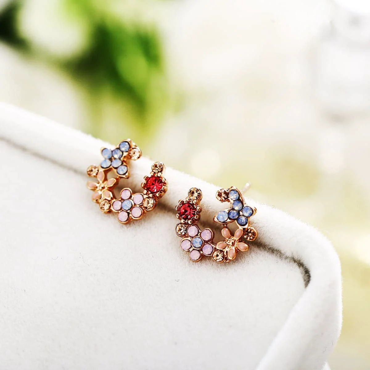 Casual Crystal Cubic Zirconia Flower Stud Earrings Luxury