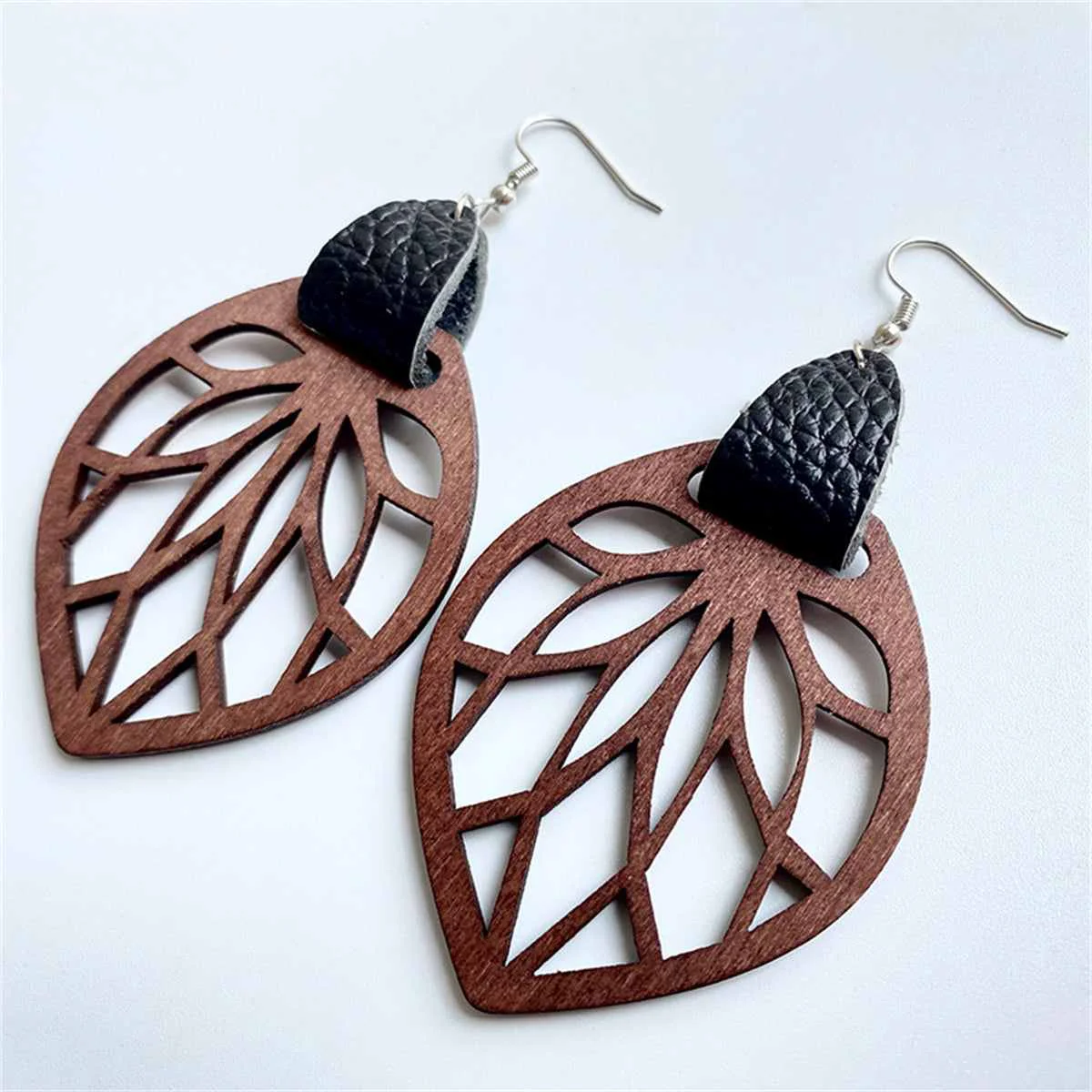 Classic Black Polystyrene Wood Leaf Teardrop Earrings Verified