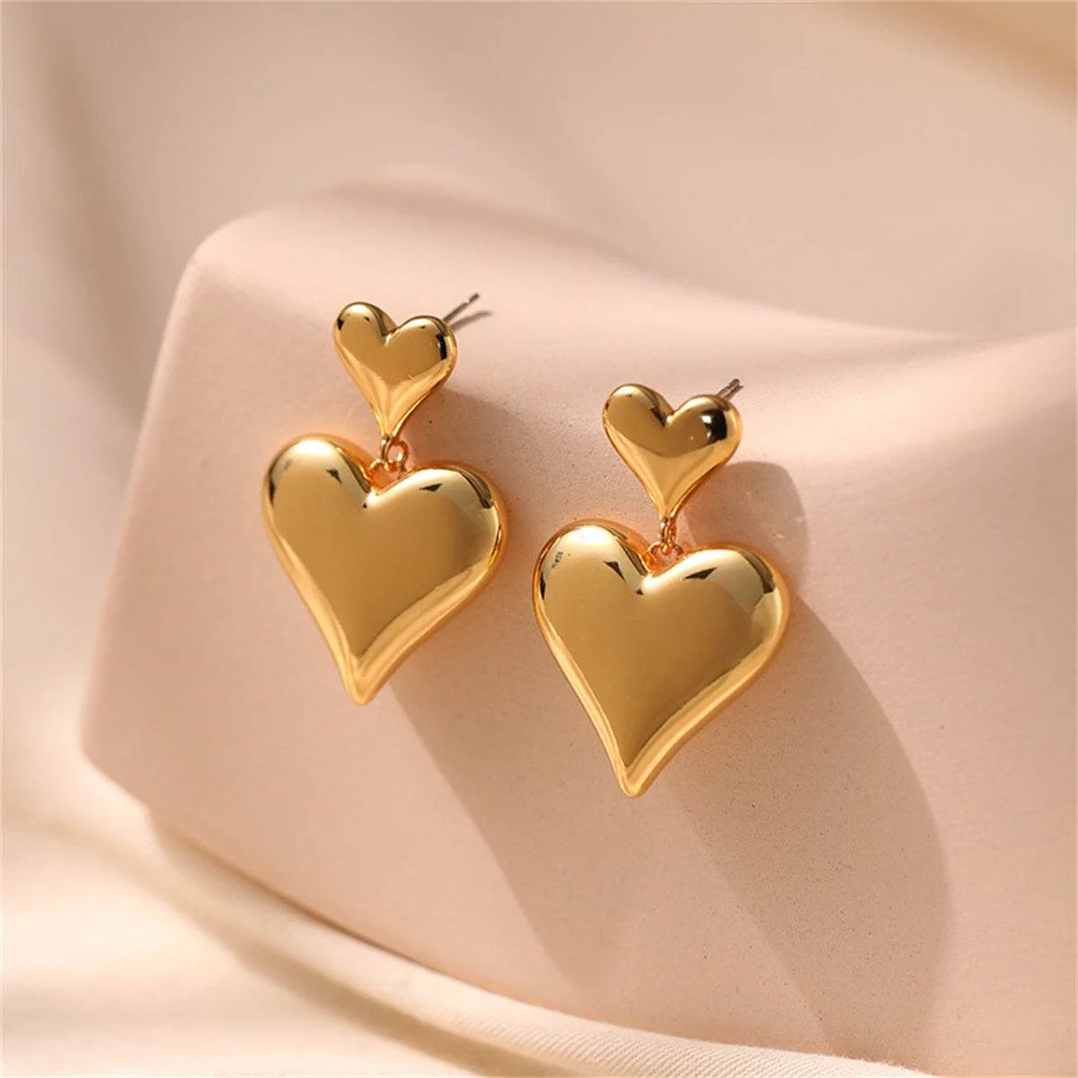 Consistent Goldtone Double Heart Drop Earrings Artisan