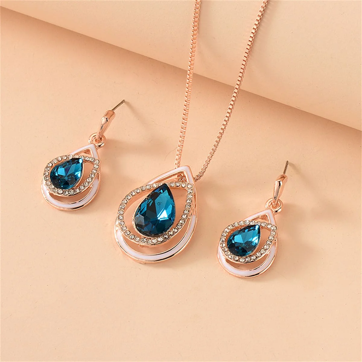 Artisan Navy Crystal Cubic Zirconia Pear-Cut Pendant Necklace Set Top-Quality