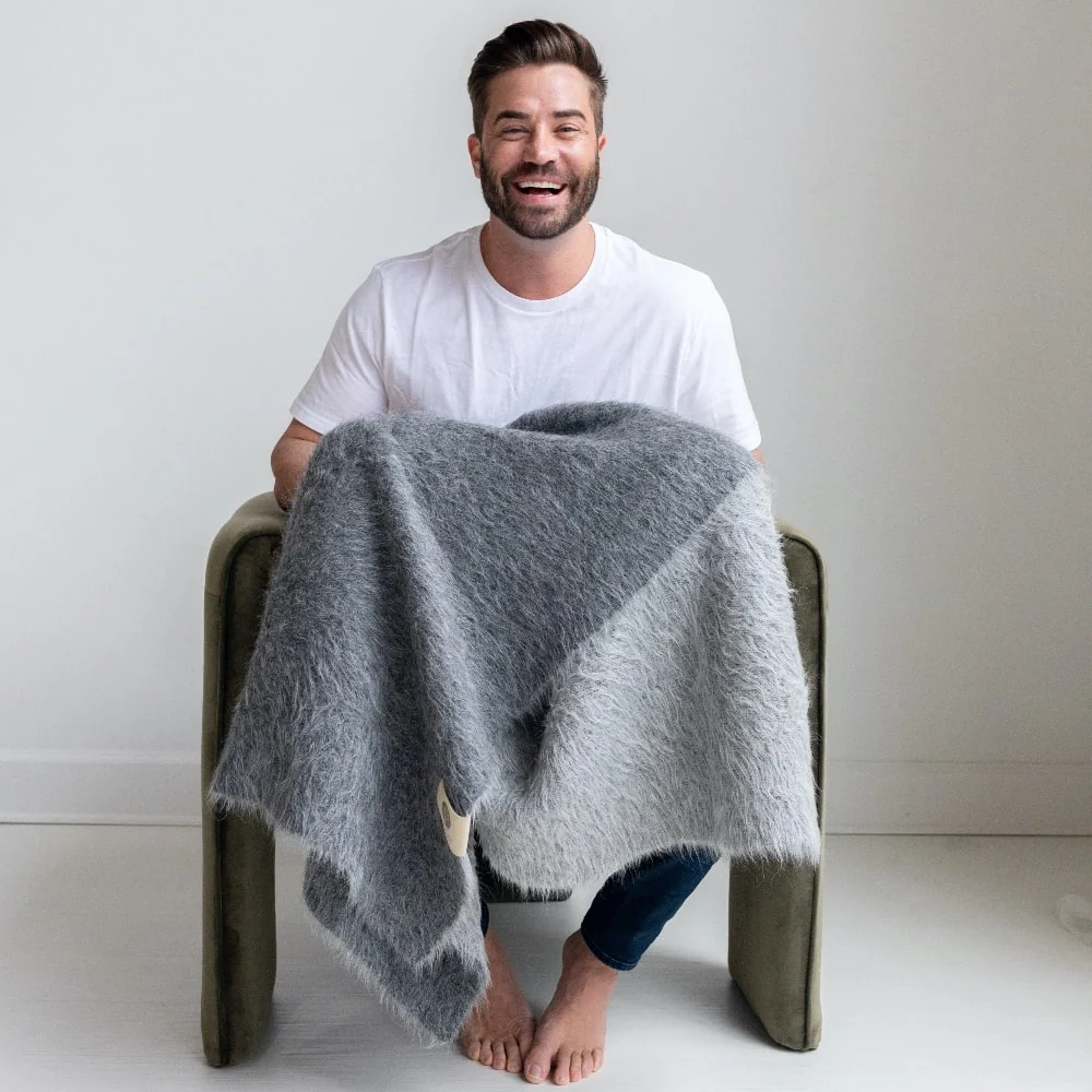 Breathable Suri Dark Gray Light Gray Sustainable