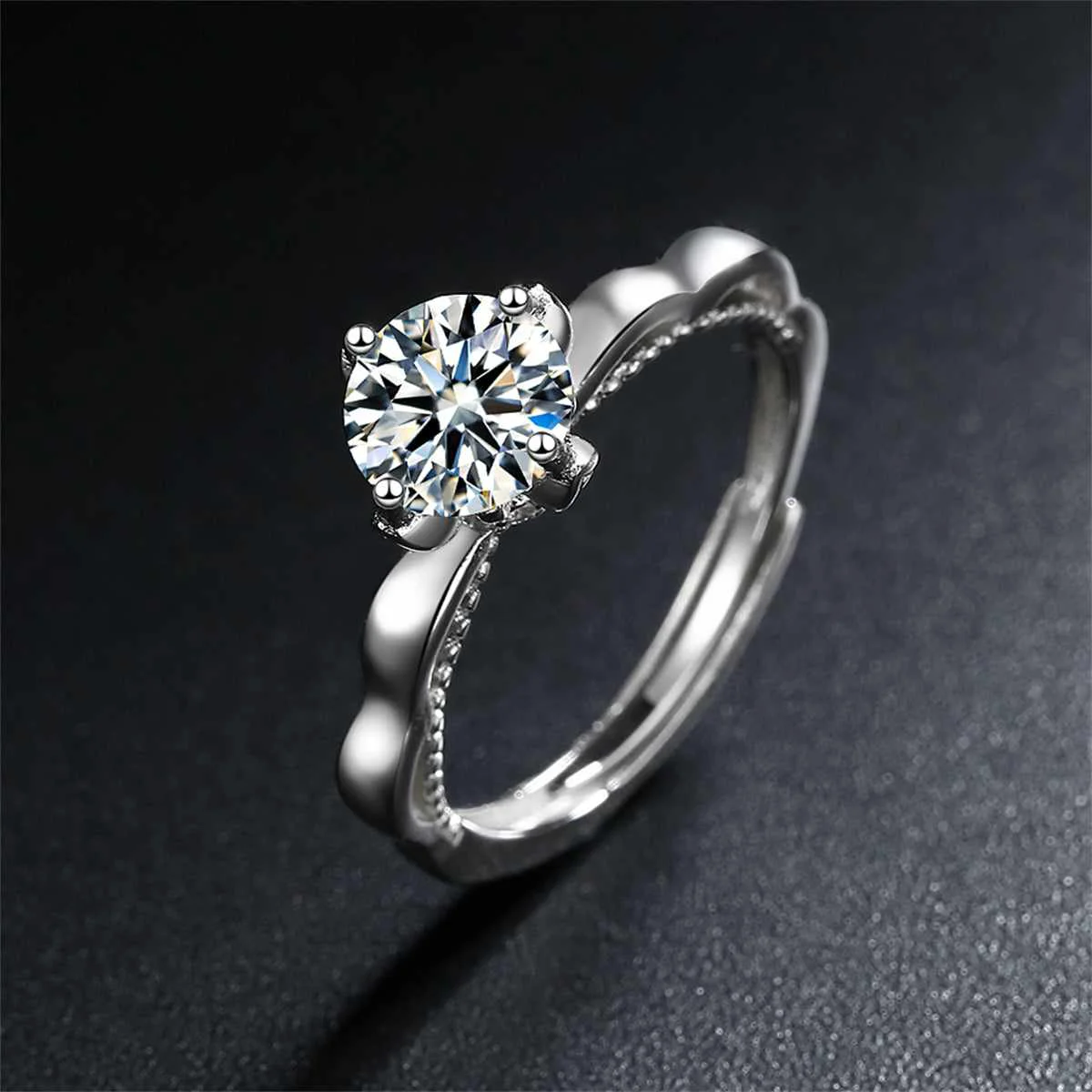 Top-Quality Crystal Cubic Zirconia Crown Adjustable Ring User-Friendly