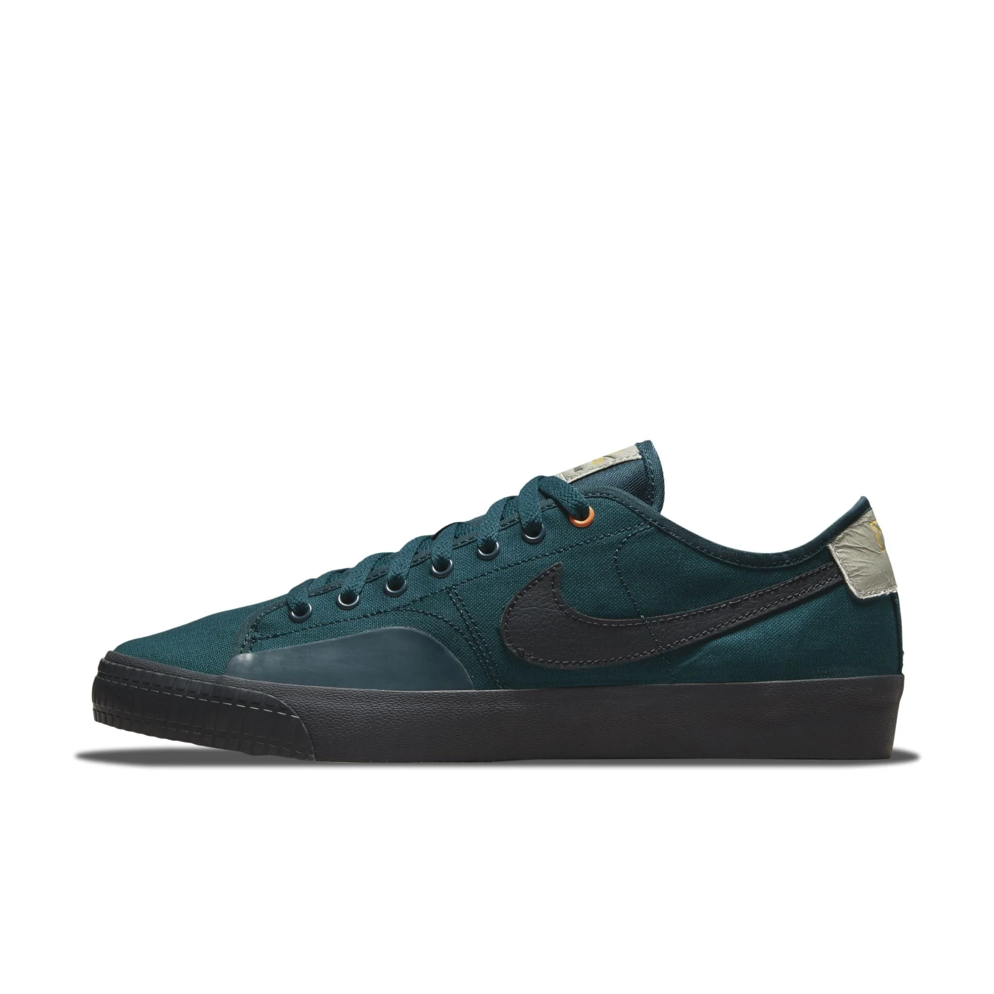 Optimized Nike Men's Daan Van Der Linden X Blazer Court Sb Sneakers Clean