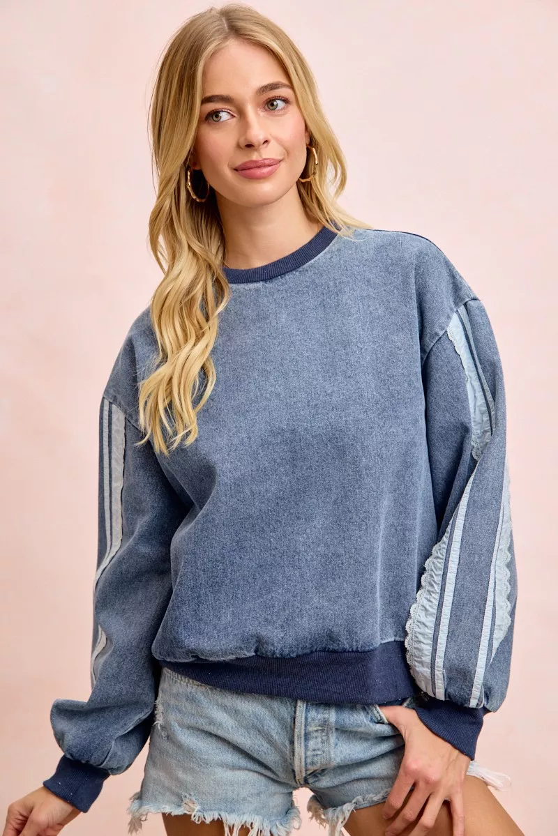 High-End DBLCLK Women's Washed Denim Lace Contrast Sided Sweatshirt Exclusive