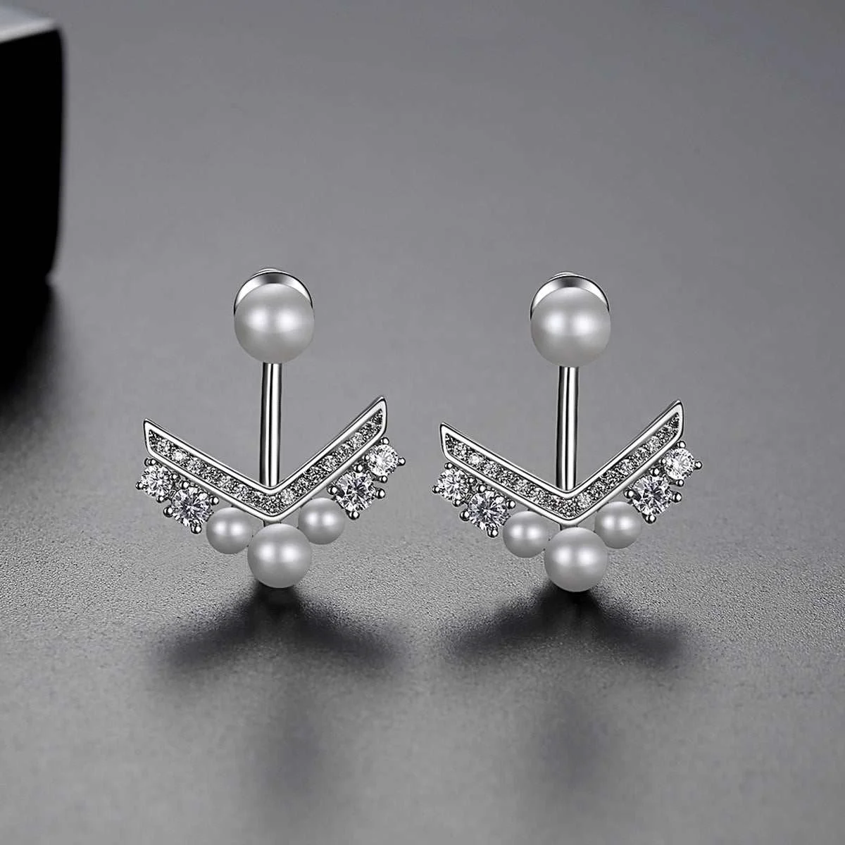 Efficient Cubic Zirconia Pearl V Ear Jackets Specialty
