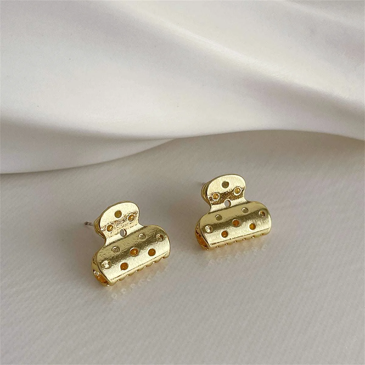 Comfortable Goldtone File Clip Stud Earrings Detailed